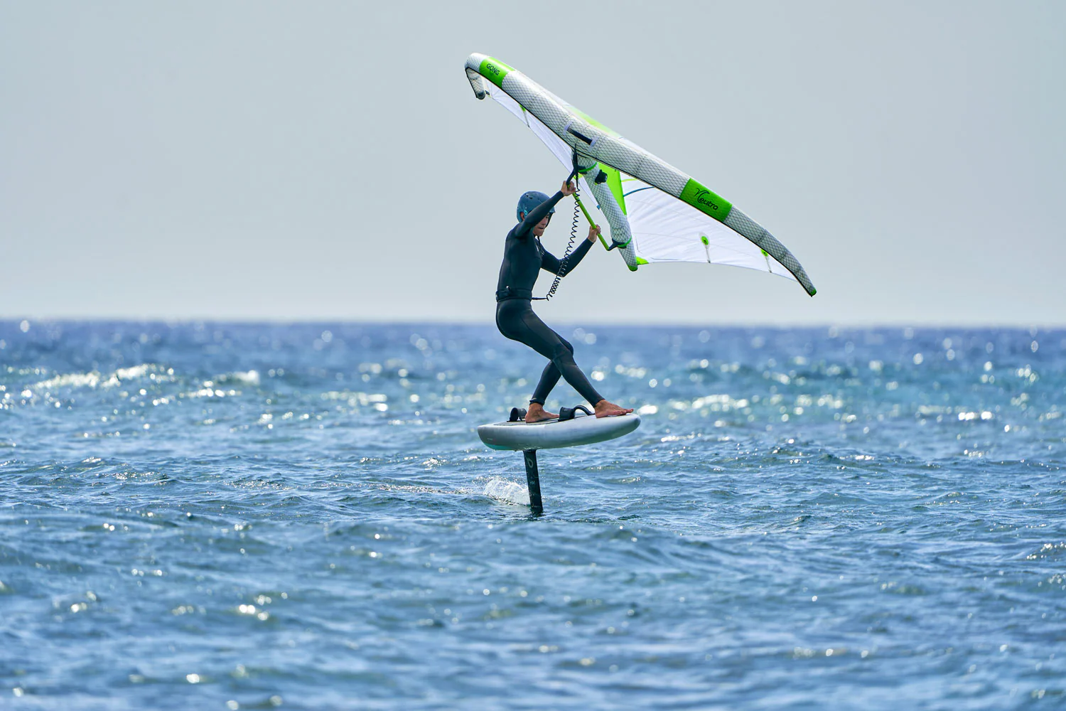 GONG | Wing Foil Board Cruzader Point LW FSP Pro - Image 28