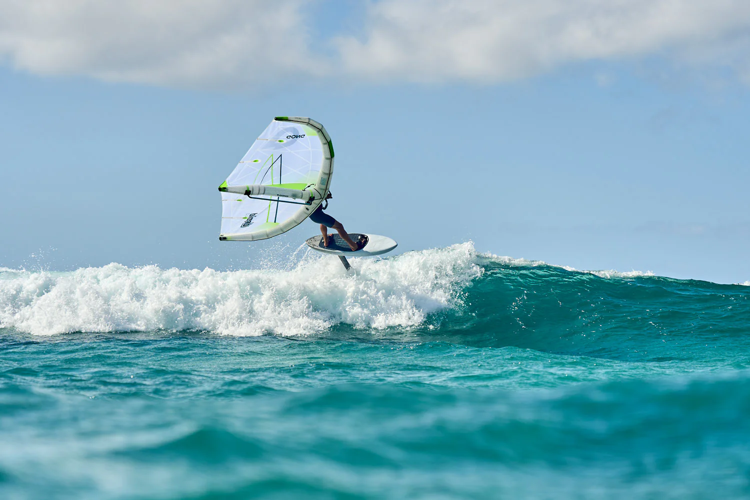 GONG | Wing Foil Board Cruzader Point LW FSP Pro - Image 34