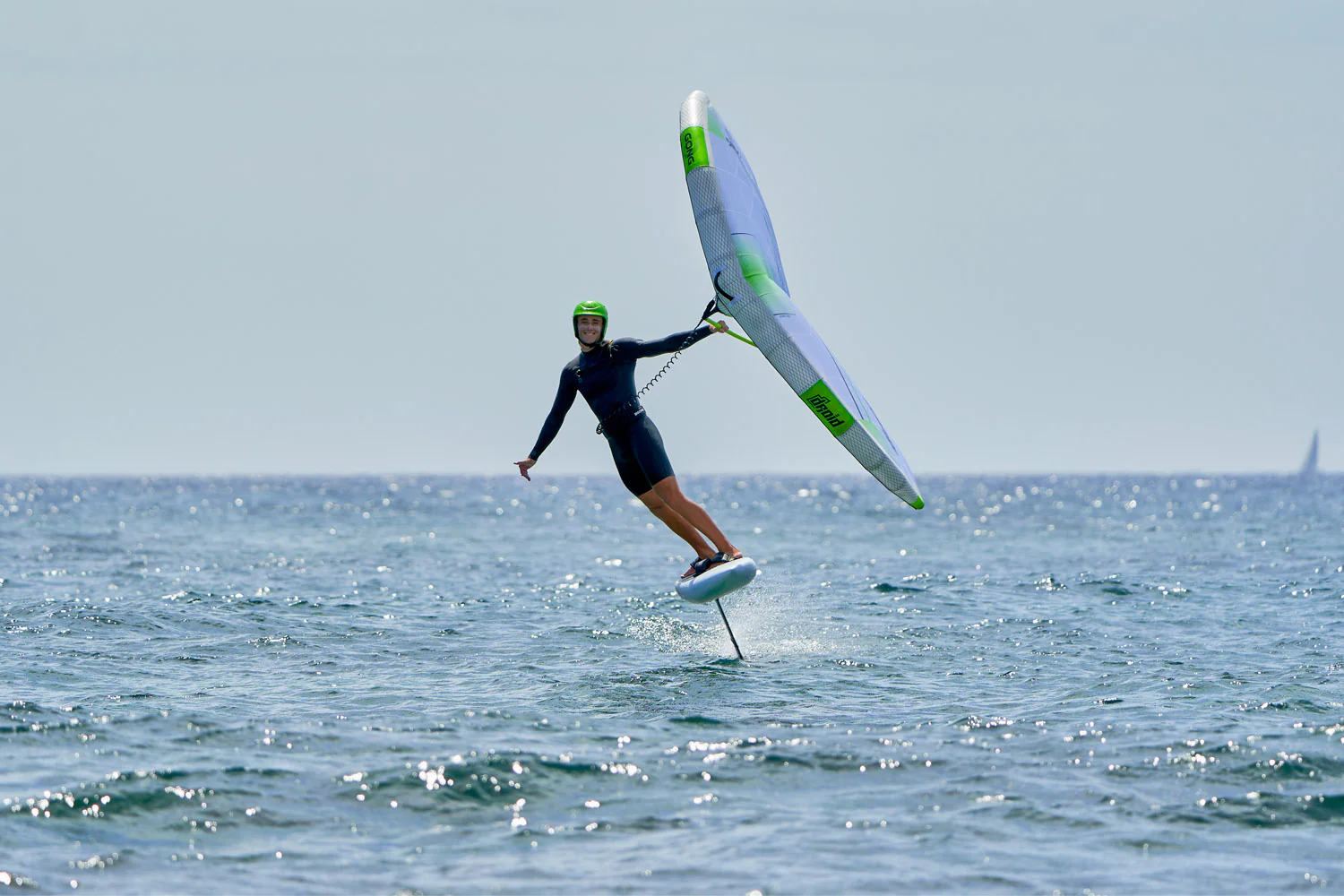 GONG | Wing Foil Board Cruzader Point LW FSP Pro - Image 37