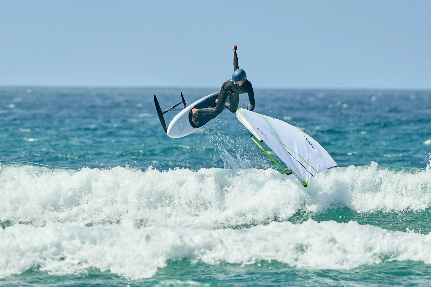 GONG | Wing Foil Board Cruzader Point LW FSP Pro - Image 42