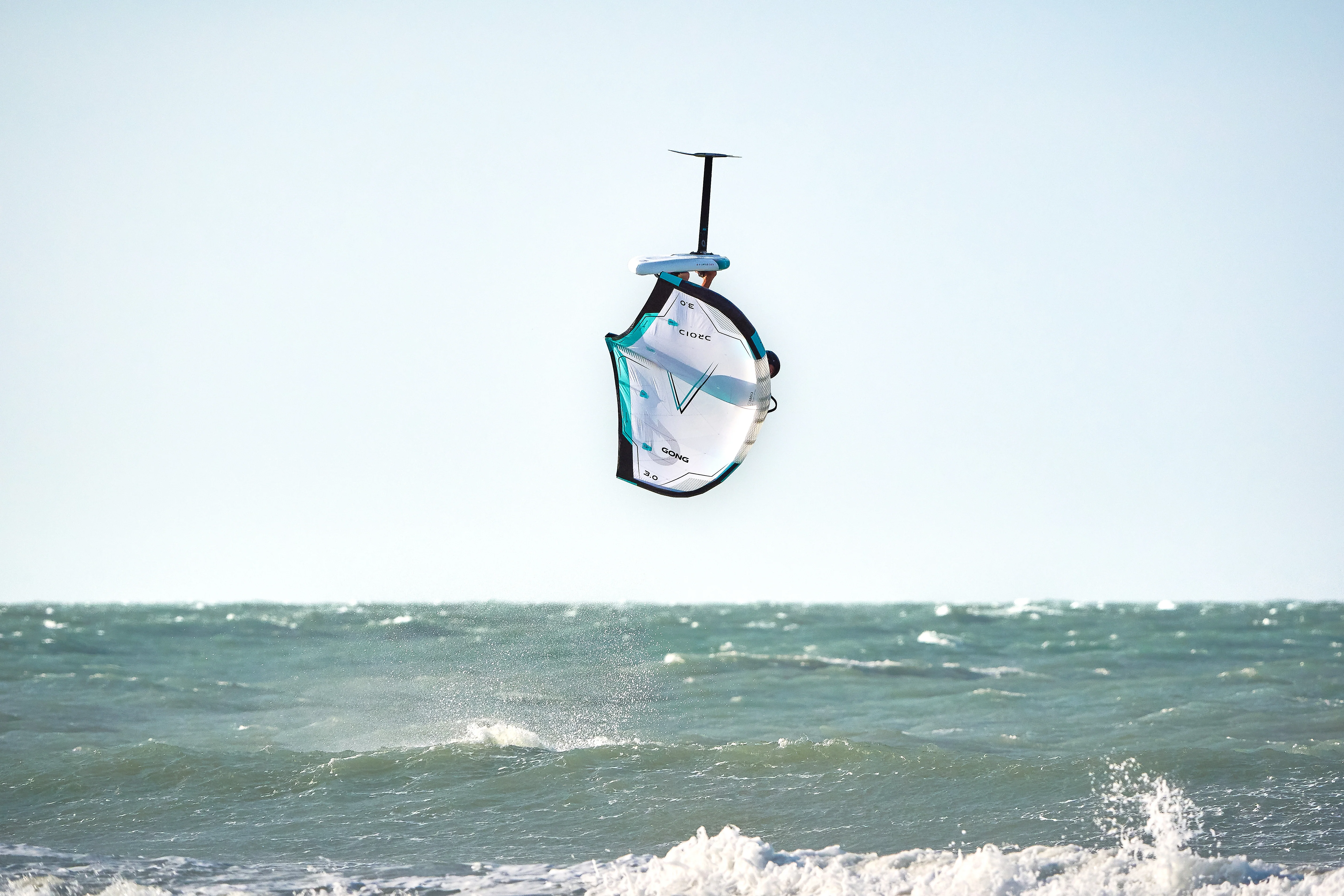 GONG | Wing foil Board Inflatable HIPE Stunt - Image 13