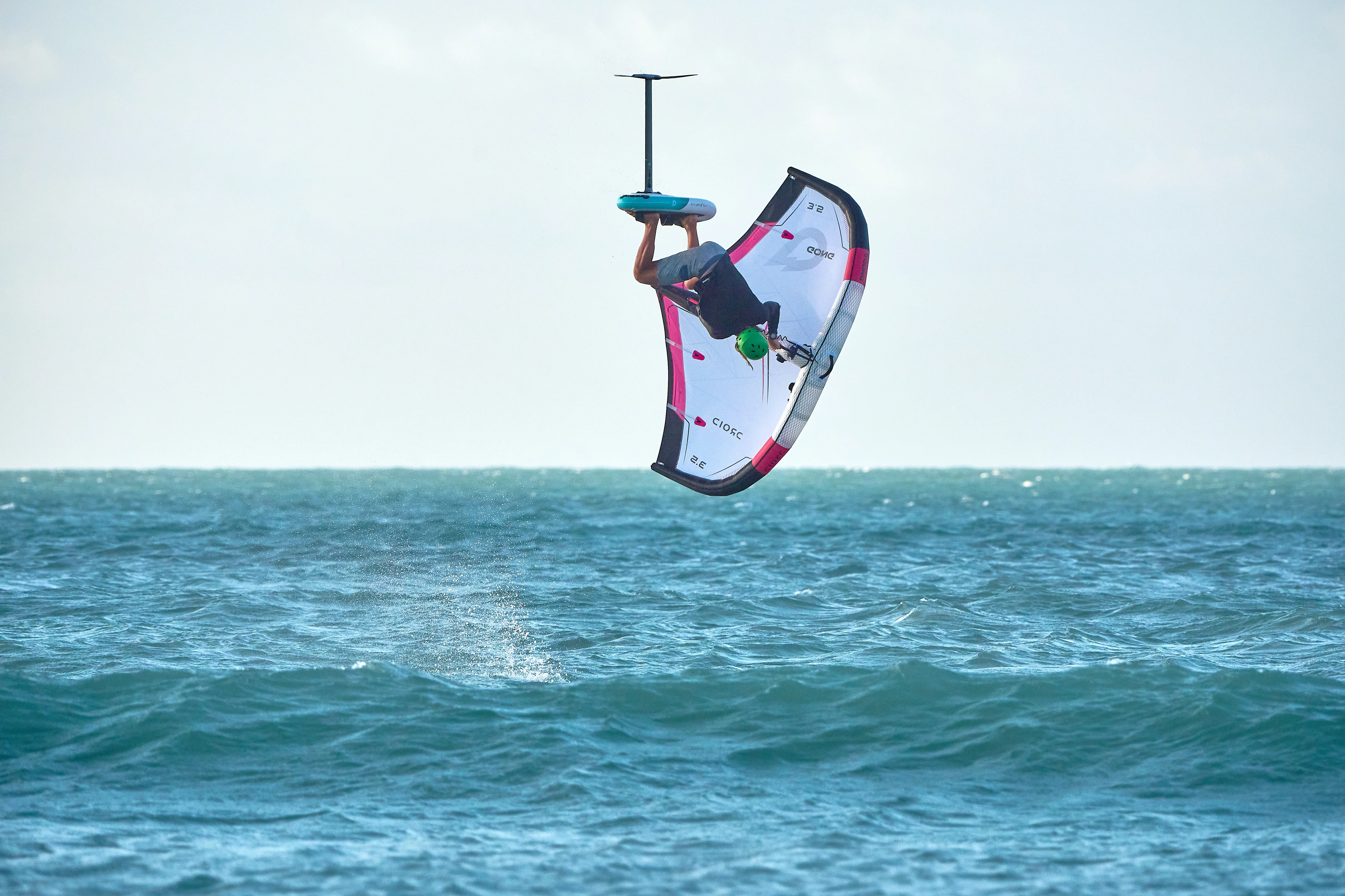 GONG | Wing foil Board Inflatable HIPE Stunt - Image 21